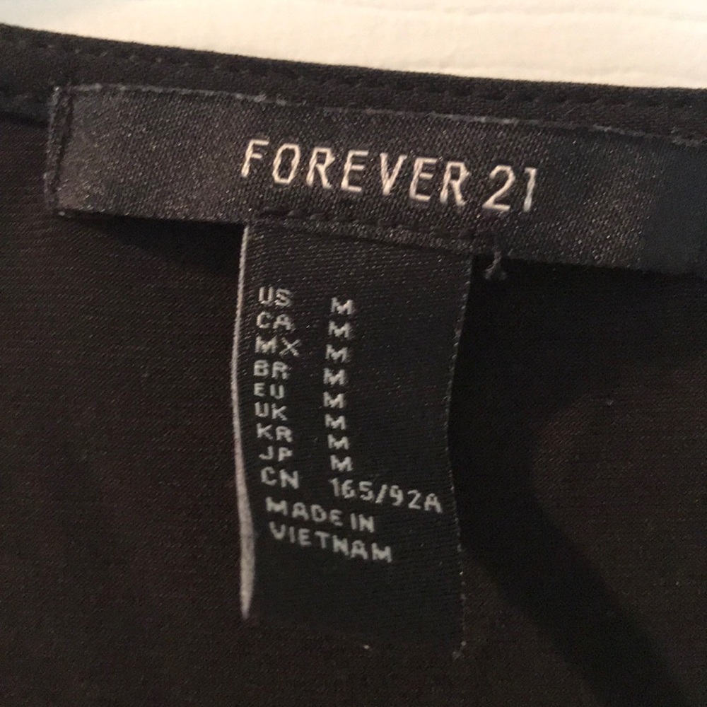 Black Forever 21 Dress Rayon Material size Medium - Picture 3 of 4